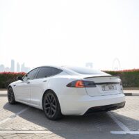 tesla-model-s-plaid-1-1.jpg